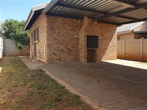 1 Bed Townhouse in Doringkruin