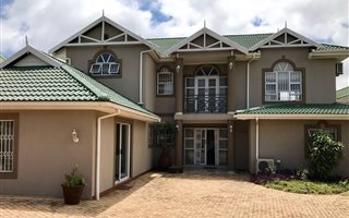 5 Bedroom House in Somerset Park