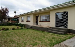 4 Bedroom House in Mosel
