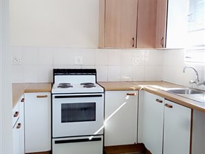 2 Bed Apartment in Rembrandt Park