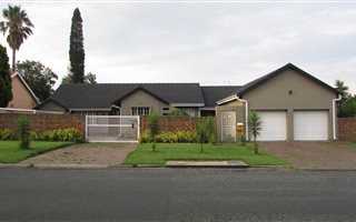 4 Bedroom House in Impala Park