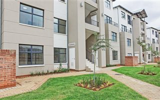 1 Bedroom Apartment in Roodepoort Central