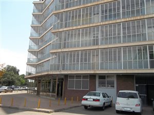 3 Bed Flat in Arcon Park