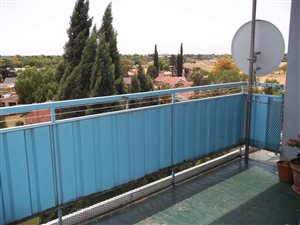 3 Bed Flat in Arcon Park