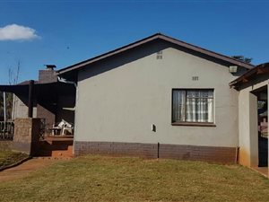 3 Bed House in Kanonkop