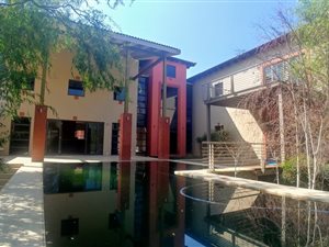 4 Bed House in Poortview