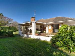 4 Bed House in Roundhay