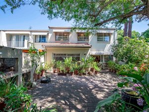 3 Bed Townhouse in Stellenberg