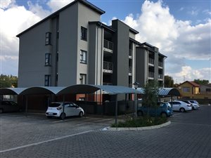 3 Bed Apartment in Edenglen