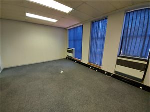 1090 m² Commercial space in Kramerville