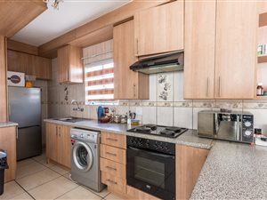 2 Bed Apartment in Beyers Park