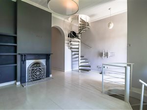 2 Bed House in Zonnebloem
