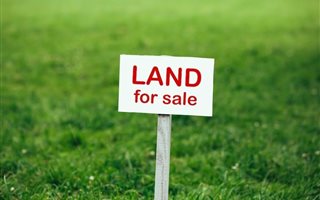 640 m² Land available in Prestbury