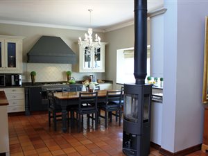 3 Bed House in Ruimsig Country Estate