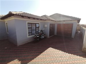 4 Bed House in Mofolo North