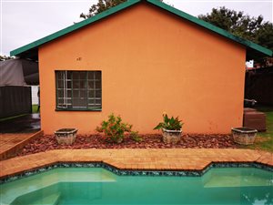 1 Bedroom Garden Cottage in Beyers Park