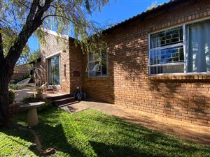 3 Bed Simplex in Honeydew Ridge