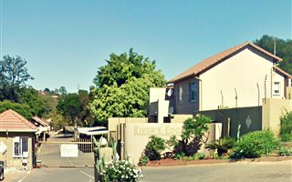 2 Bedroom Cluster in Newlands