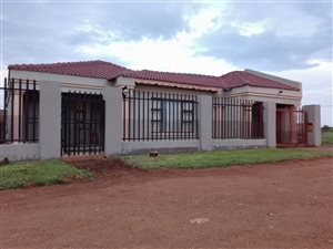 3 Bedroom House in Ikageng