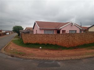 4 Bed House in Vosloorus