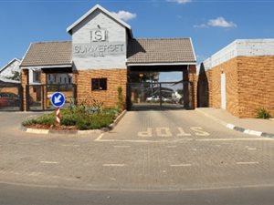 2 Bed Townhouse in Blue Hills
