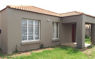 4 Bedroom House in Bedworth Park