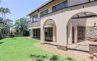 4 Bedroom House in Blythedale Beach