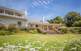 5 Bedroom House in Bishopscourt