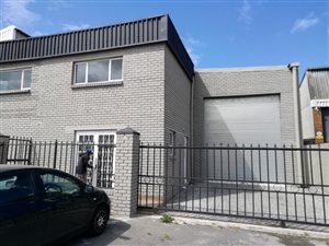 560 m² Commercial space in Kuilsriver