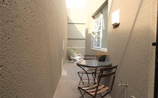 1 Bedroom Garden Cottage in Woodmead Springs