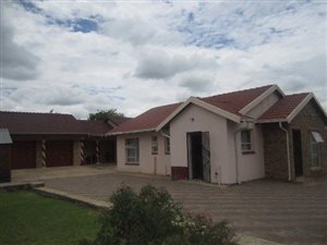 3 Bed House in Elandsrand