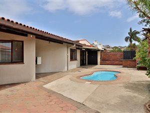 2 Bed Simplex in Durban North