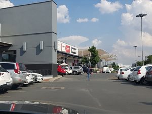 1079.80004882813 m² Commercial space in Greenstone Hill