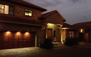 3 Bedroom House in Mooivallei Park