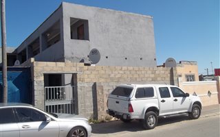 10 Bedroom House in Delft South