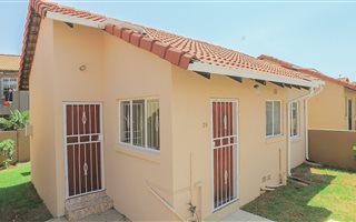 2 Bedroom Simplex in Ormonde