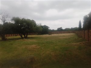 2895 m² Land available in North Riding