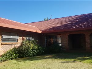 3 Bed House in Mayberry Park