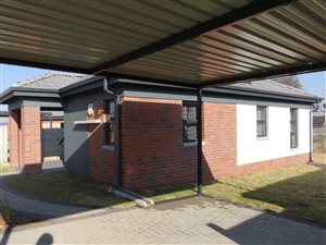 3 Bed House in Roodepoort Central