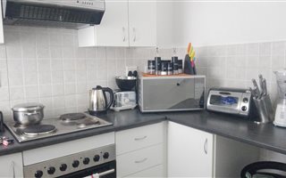 1 Bedroom Apartment in Parow Valley