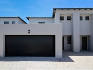 3 Bed House in Parklands North