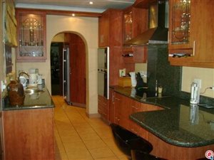 3 Bed House in Waterfall