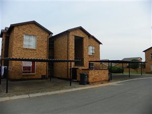 2 Bed Townhouse in Honey Park