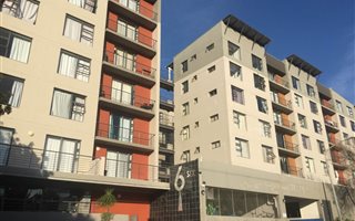 1 Bedroom Apartment in Zonnebloem