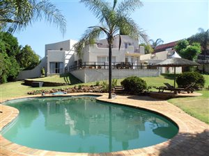 5 Bed House in Waterkloof Glen