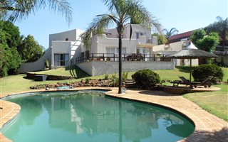 5 Bedroom House in Waterkloof Glen