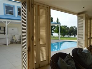 5 Bed House in Bishop's Bay