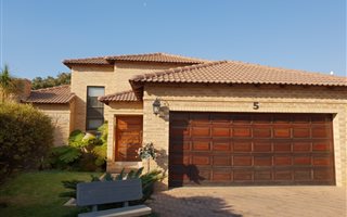 3 Bedroom Cluster in Newmarket Park