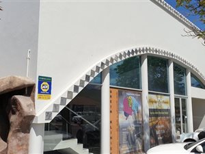 430 m² Office Space in George Central