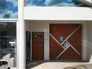 430 m² Office Space in George Central